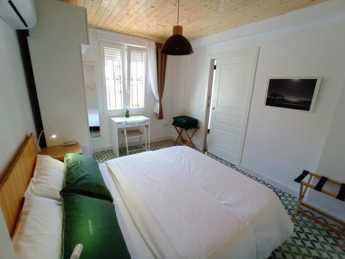 Casa Valparaiso Malaga - 350M From Beach Bagian luar foto
