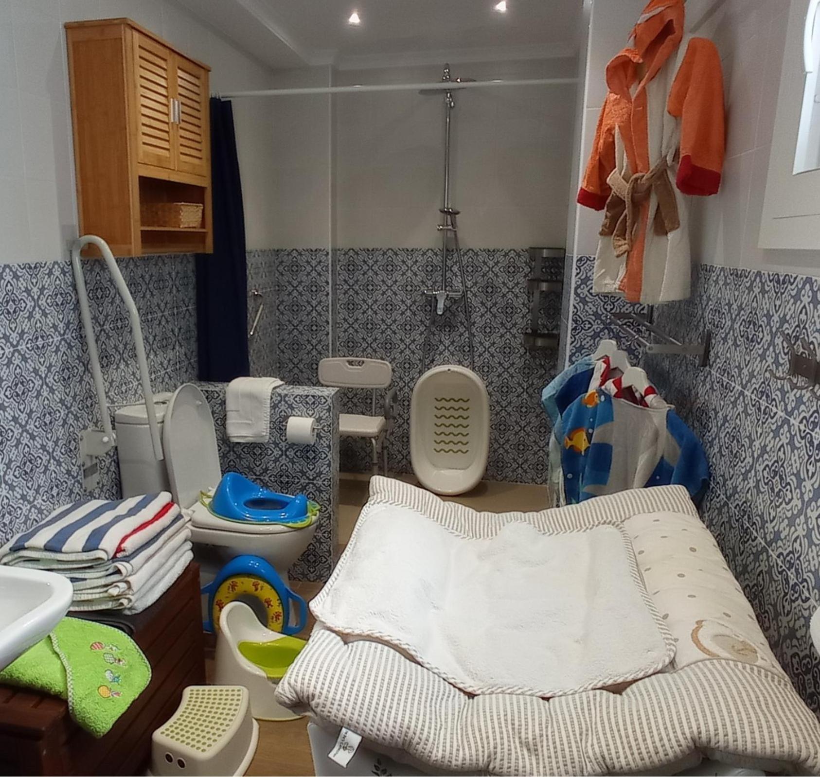 Casa Valparaiso Malaga - 350M From Beach Bagian luar foto